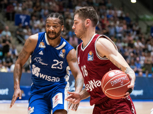 在近几届国 在近几届国